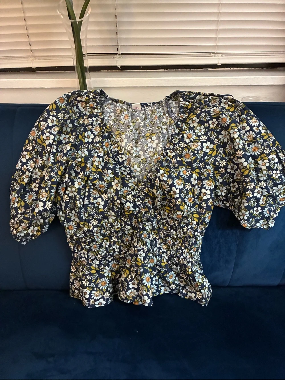 Old Navy Navy Floral Smocked Peplum Blouse